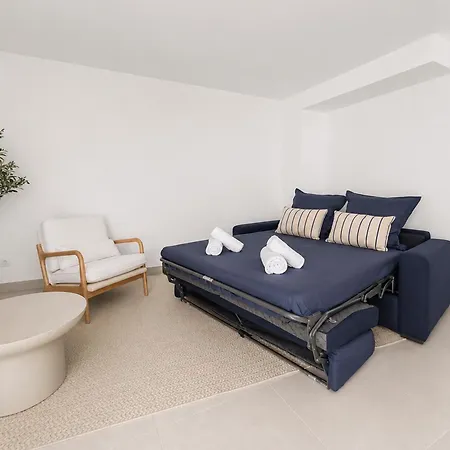 Elegant T2 Avec Piscine & Balcon Panoramique *