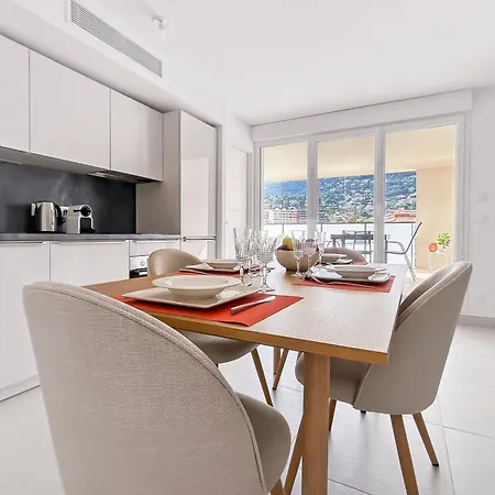 Elegant T2 Avec Piscine & Balcon Panoramique 아파트