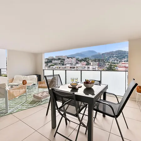 Elegant T2 Avec Piscine & Balcon Panoramique