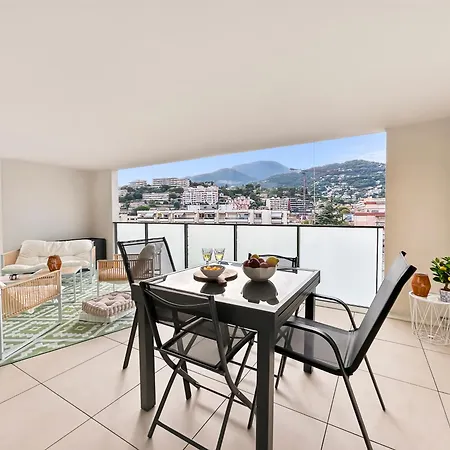 Elegant T2 Avec Piscine & Balcon Panoramique * 로퀴에브륀캡마르탱