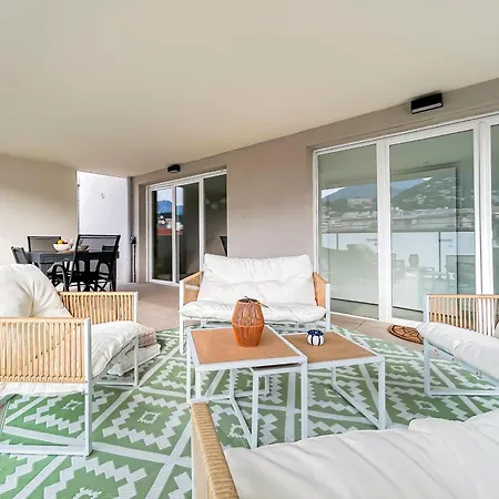 Elegant T2 Avec Piscine & Balcon Panoramique דירה